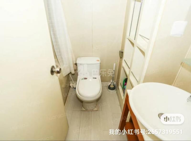 嘉创华狮国际公寓15699594卫生间图5