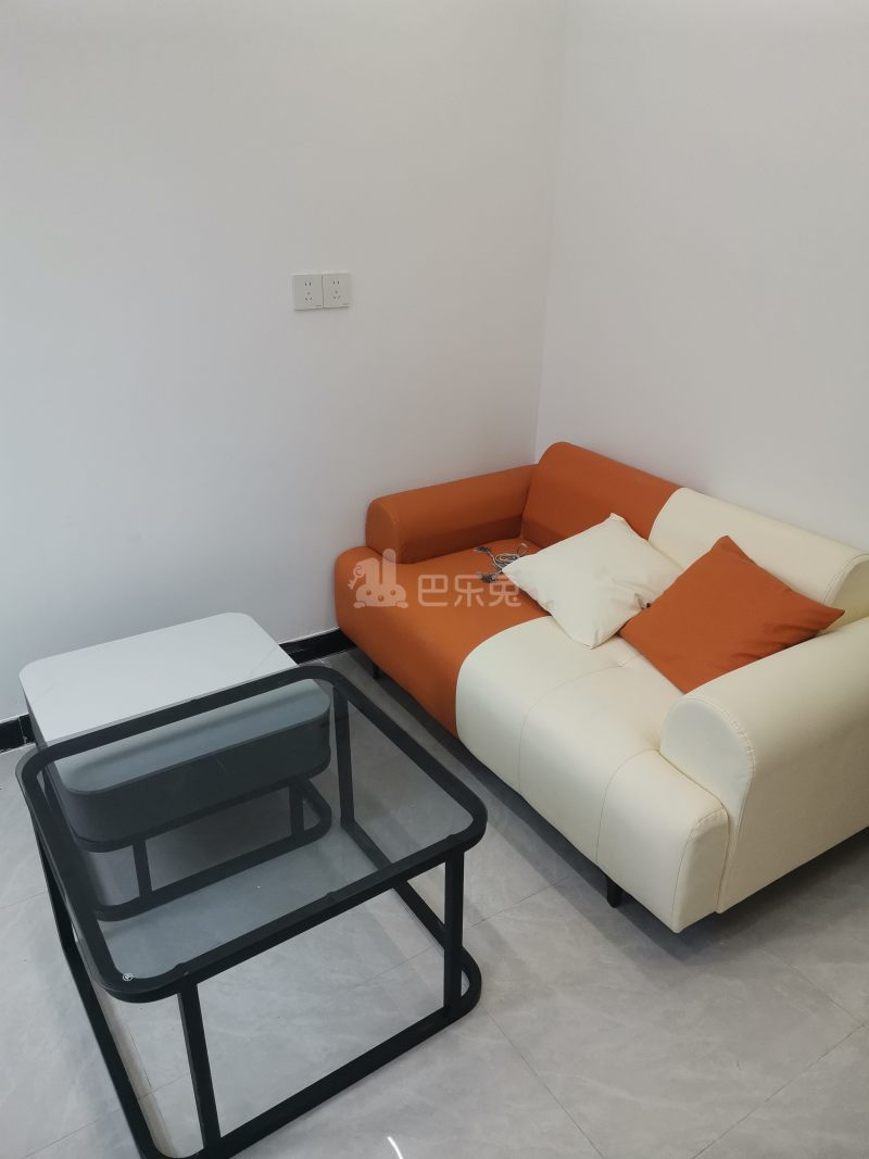 育秀四区15706059客厅图4