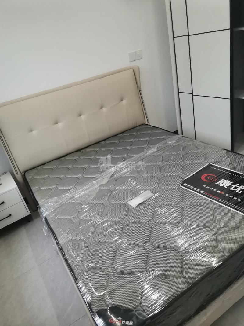 育秀四区15706059卧室图2