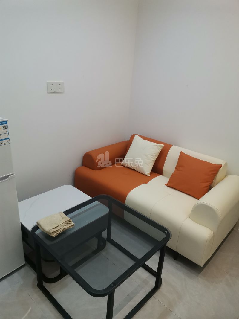 育秀四区15706062客厅图4