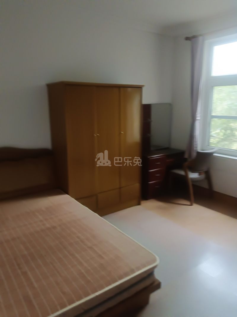 兆丰乡根园大上海小台北别墅15711104卧室图2