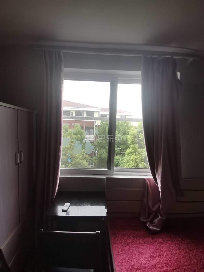 金桥和苑1571374卧室窗户图8