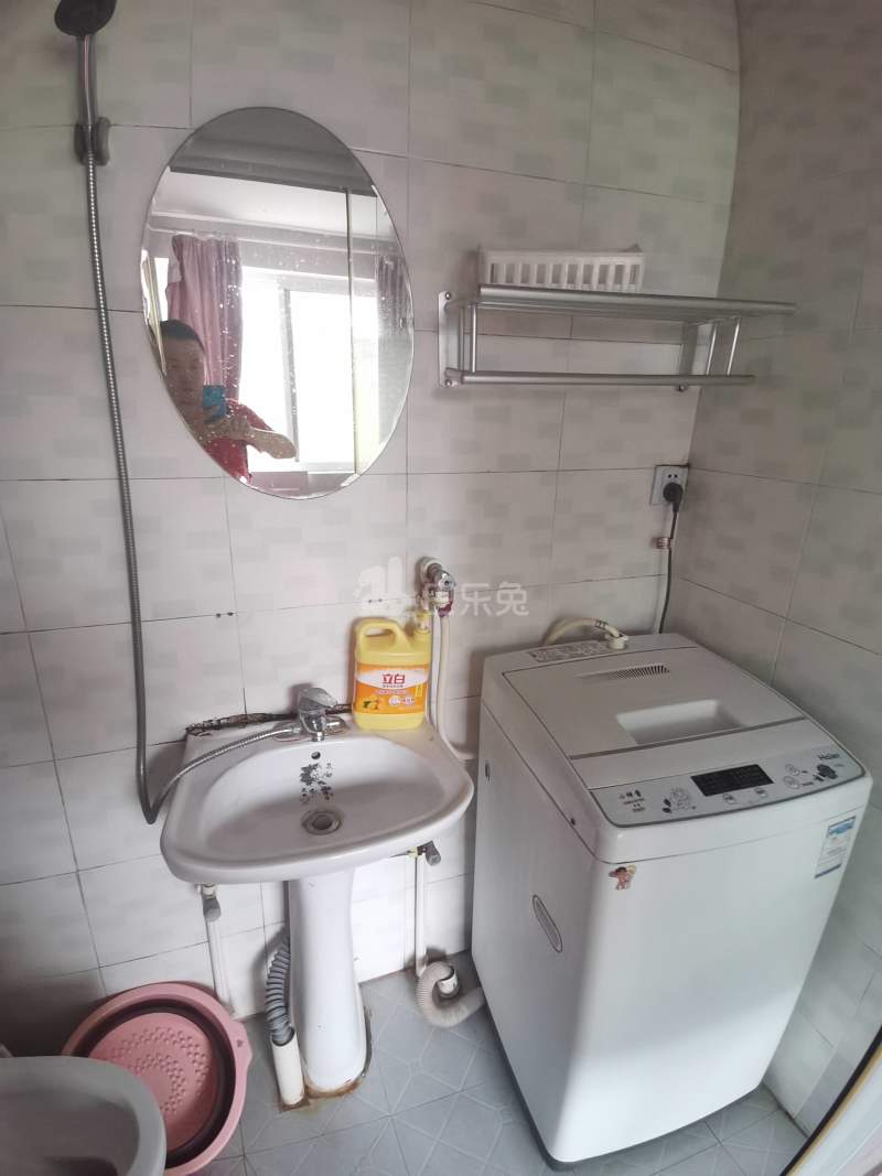 金桥和苑1571374卫生间图6