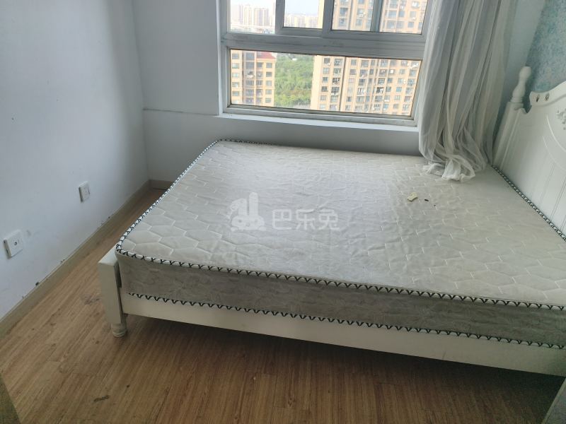 绿地U时代15726276卧室图5