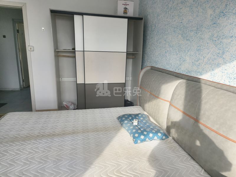 绿地U时代15726276卧室图3