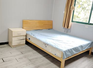 七星公寓 1室0厅1卫