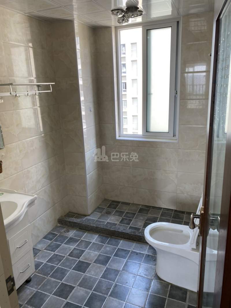 金沙湾绿地和苑二期15742701卫生间图13