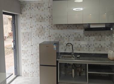 航头镇鹤东村沙东322号 1室0厅1卫