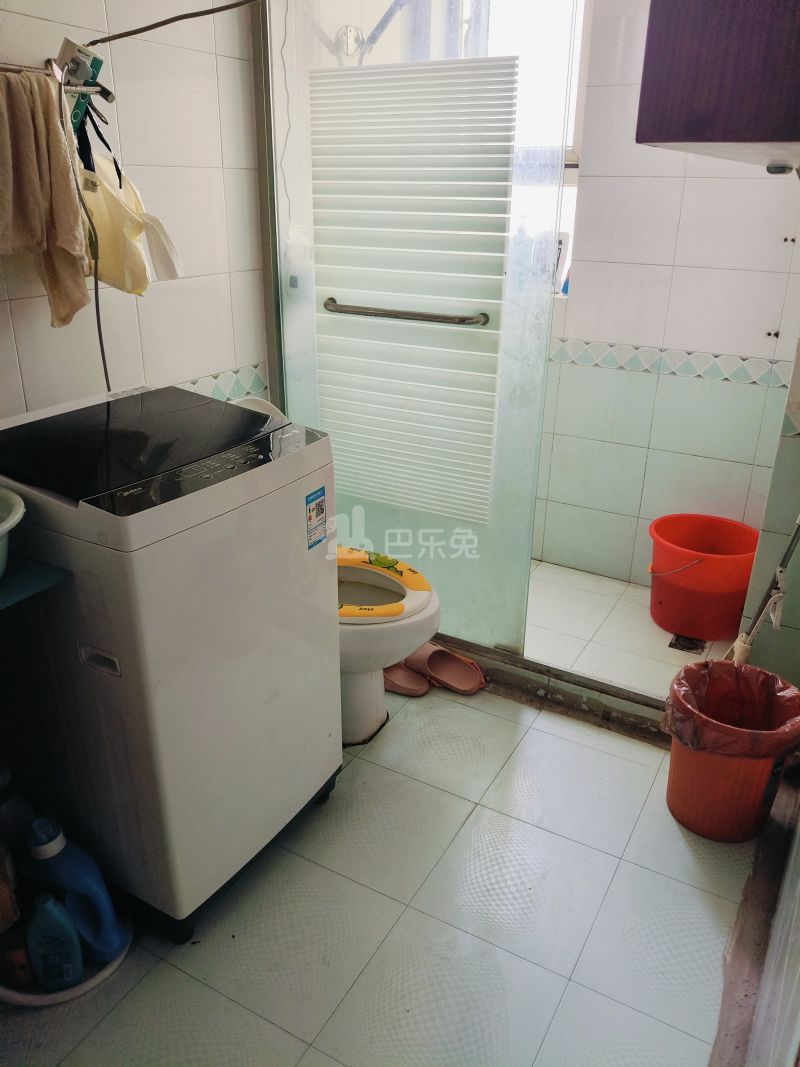 华泾四村13866666卫生间图24