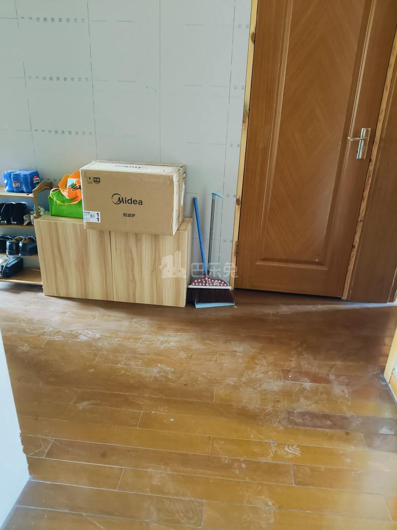 华泾四村13866666客厅图5