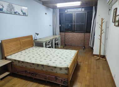 空军政治学院小区 3室1厅1卫