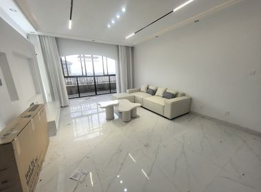 艺泰一品花园 3室2厅2卫