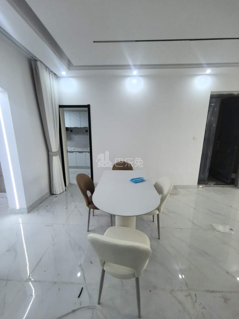 艺泰一品花园15816600客厅图6