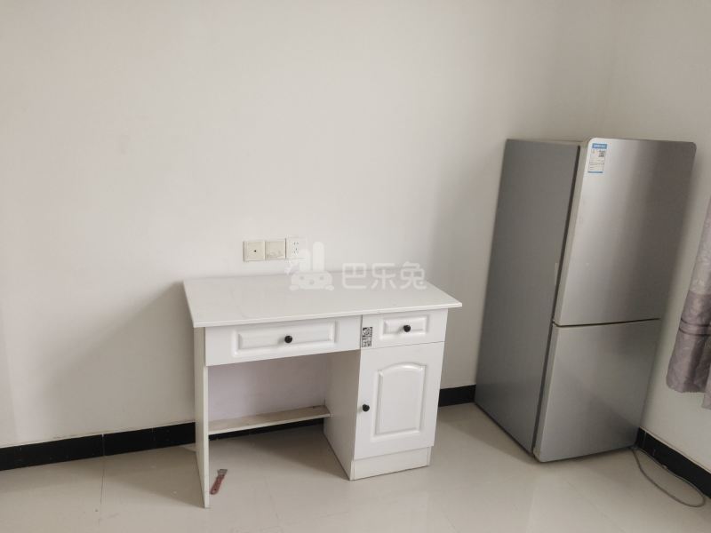 新苗村薄家宅（民房）15895937客厅图3