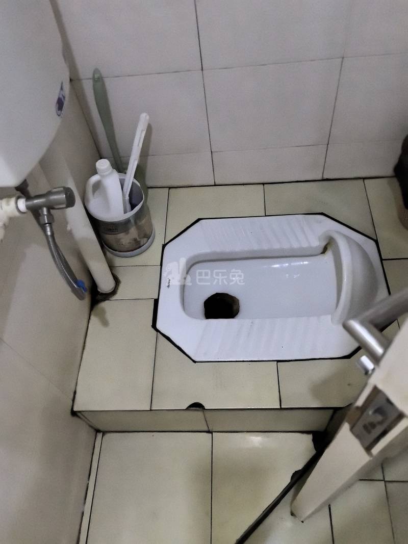 华滨家园1593274卫生间图6