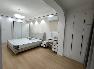 万峰小区一期 2室1厅1卫