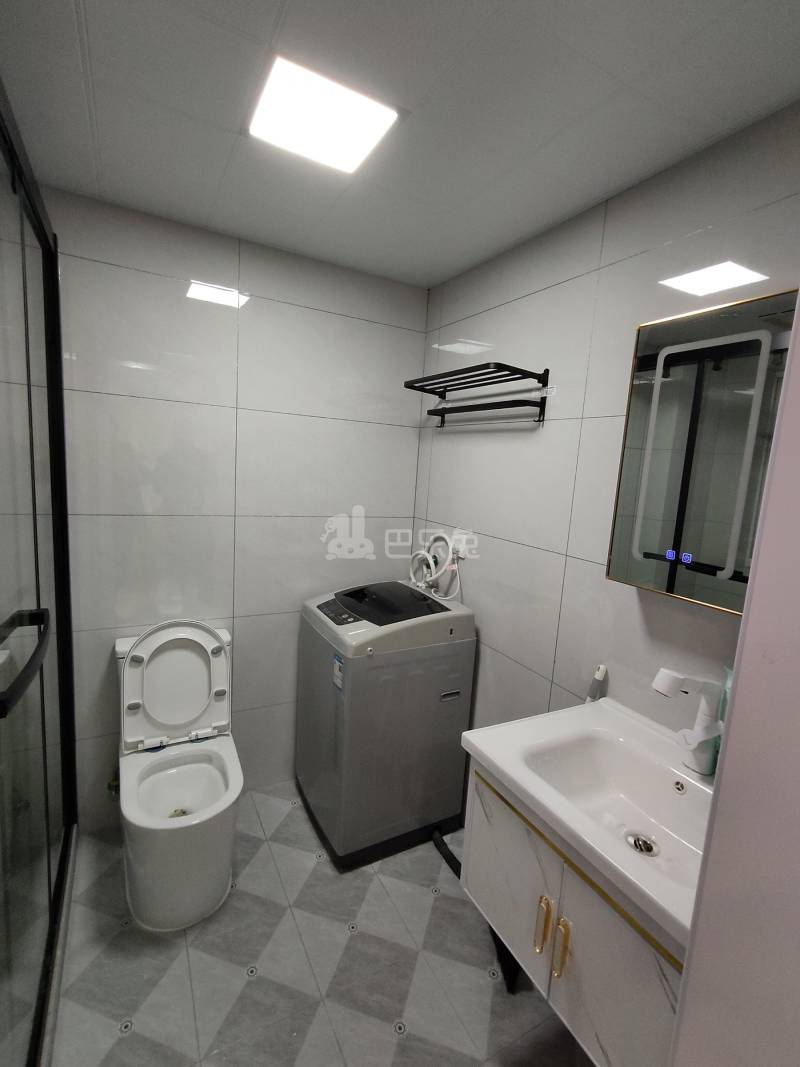 万峰小区一期16006523卧室图8