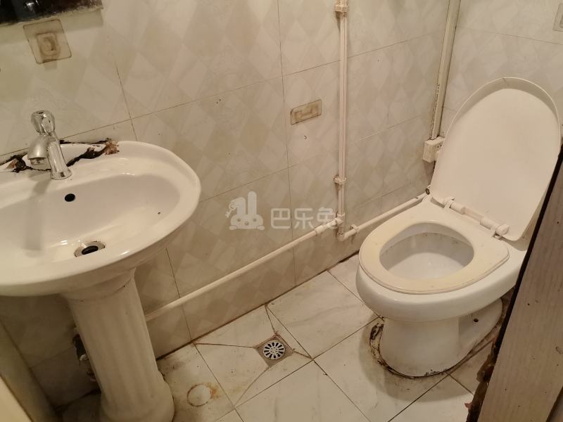 丰宝苑1600843卫生间图4