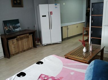 美都广场 1室1厅1卫