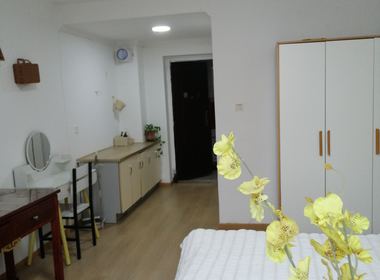 美都广场 1室1厅1卫