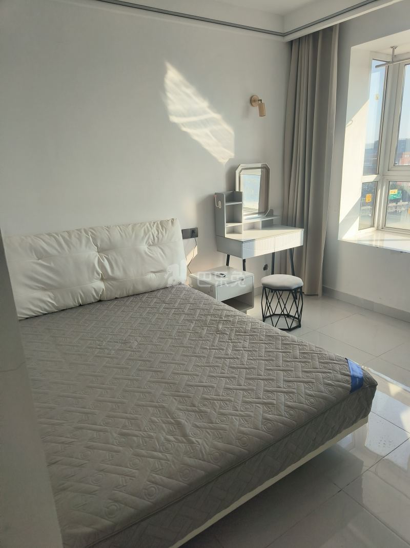 高潮新苑16043601卧室图0