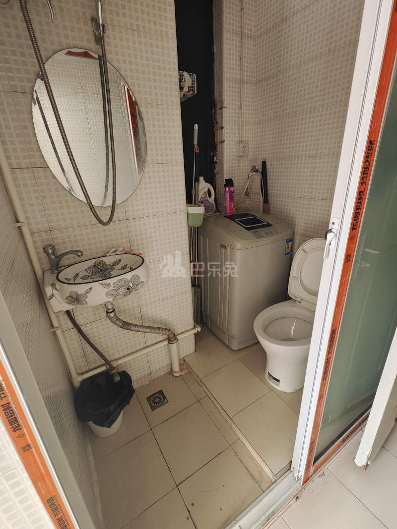 徐汇长春苑16083832卫生间图1