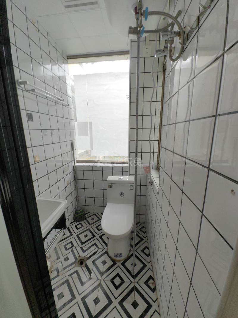 海德花园16103827卫生间图6