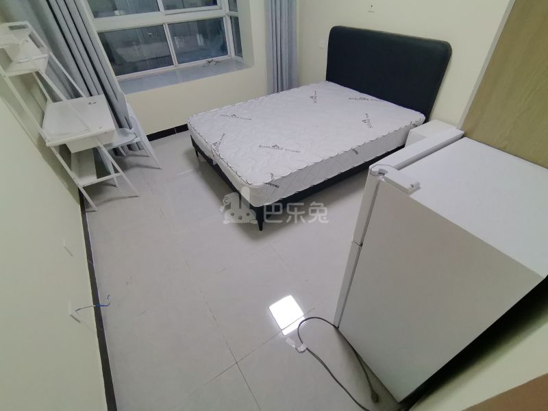 和龙新苑16115116客厅图4