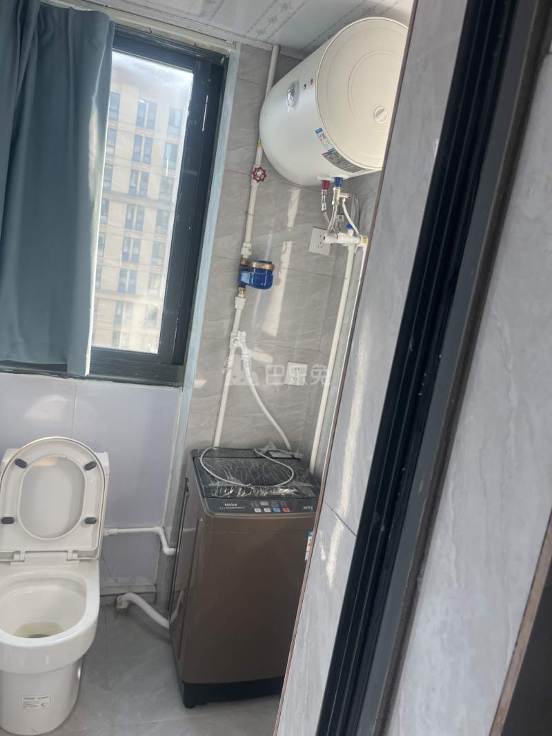 红联九漾华庭东区16116409卫生间图8