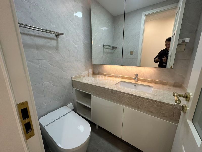 祁秀雅苑16159205卫生间图8