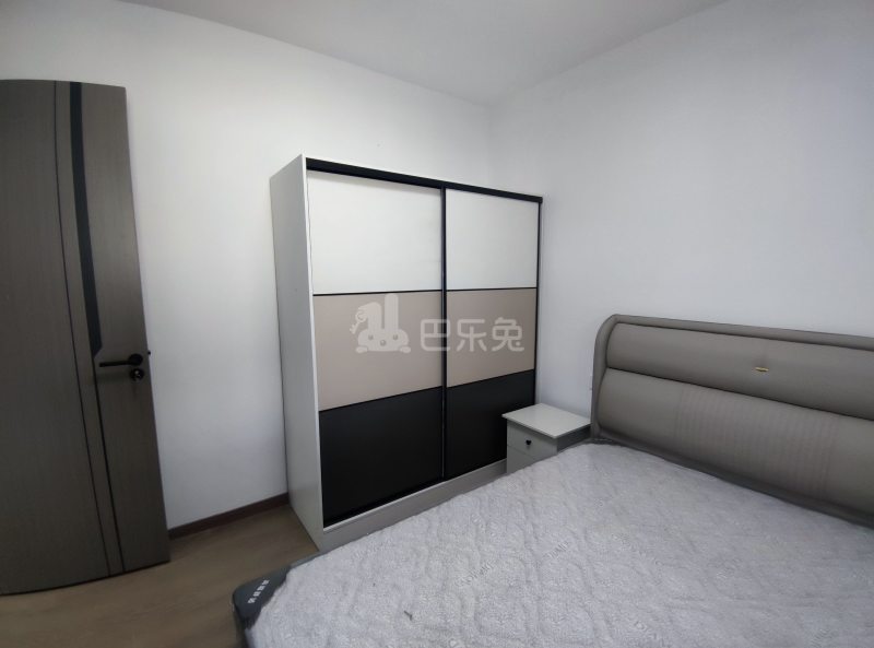 航景华庭(中区)16162043卧室图5