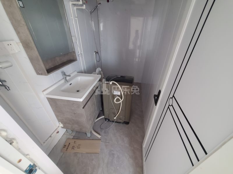 绿地国际家园C区16168729卫生间图4