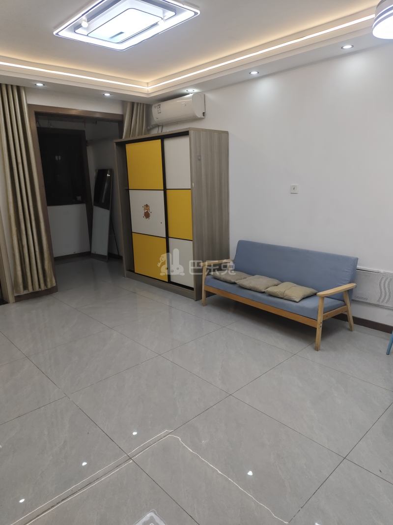 新凯城兰馨苑16187598客厅图4