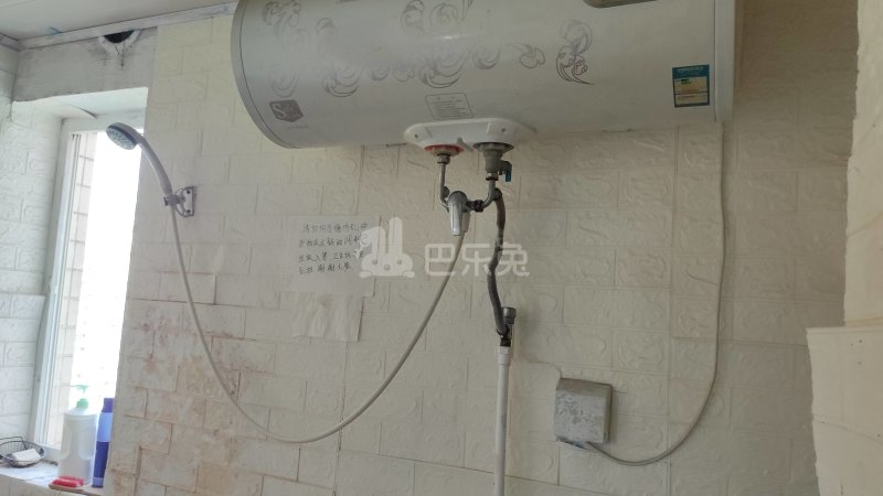 新梅共和城1618651卫生间图9