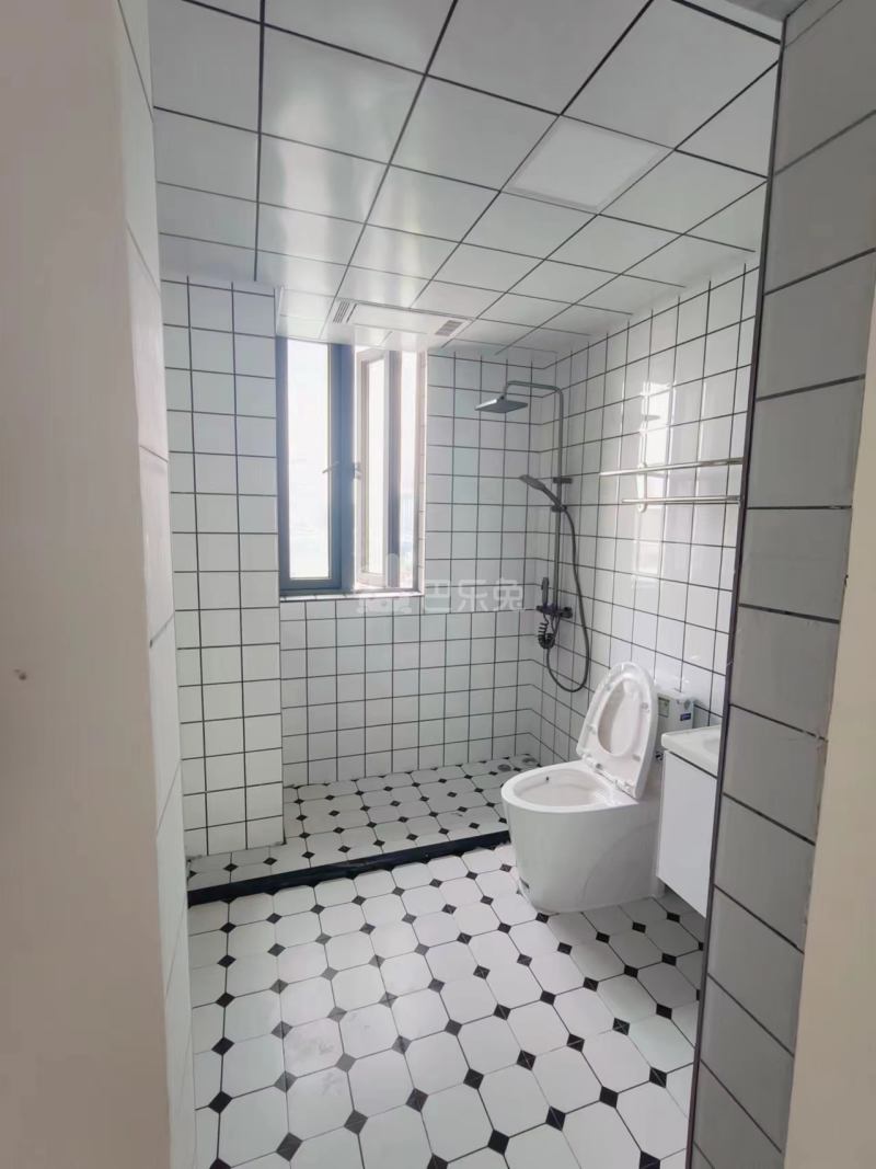 三角咀家园16273901卫生间图3