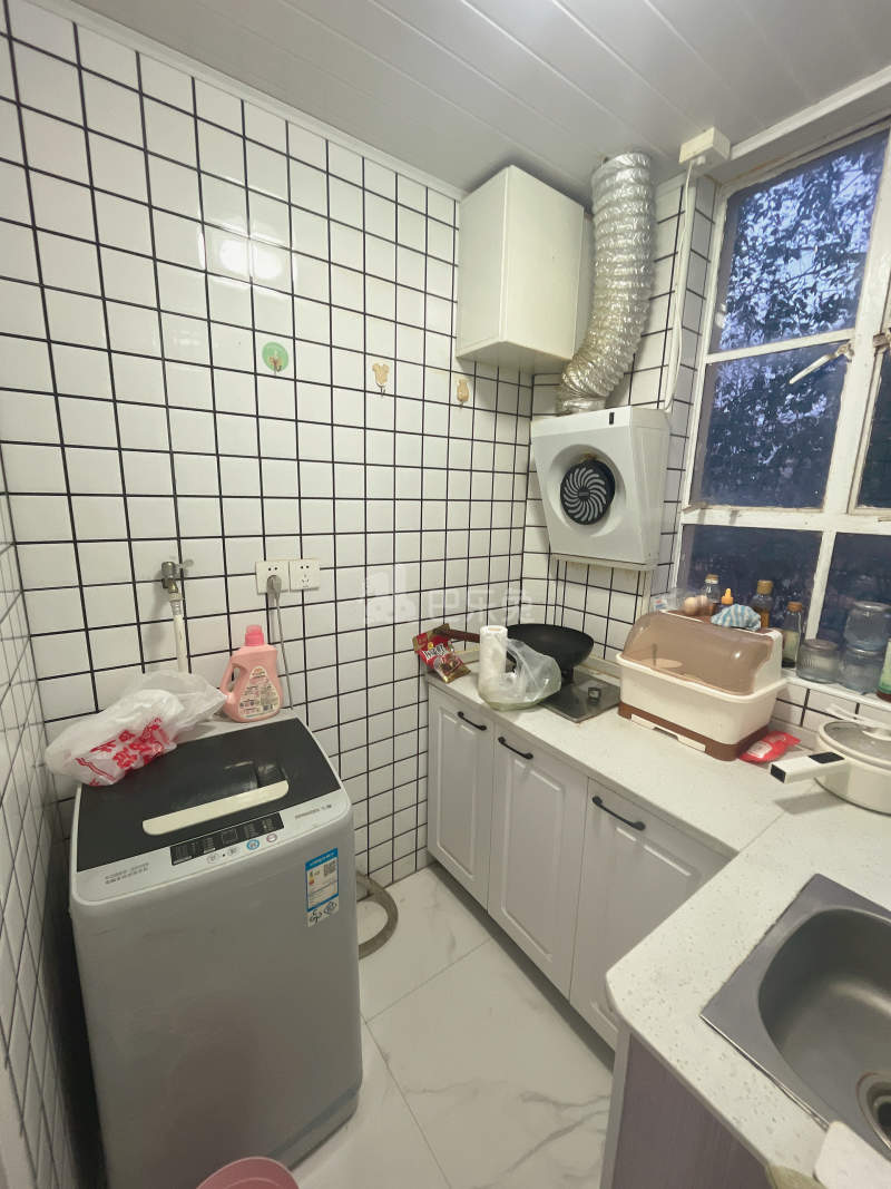 杨新路80弄小区16291136厨房图5