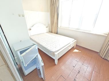 祝桥海派公寓 1室0厅1卫