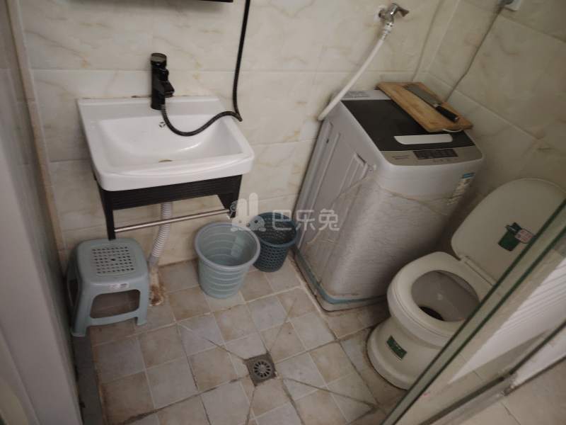 金海华城永华苑16437471卫生间图4