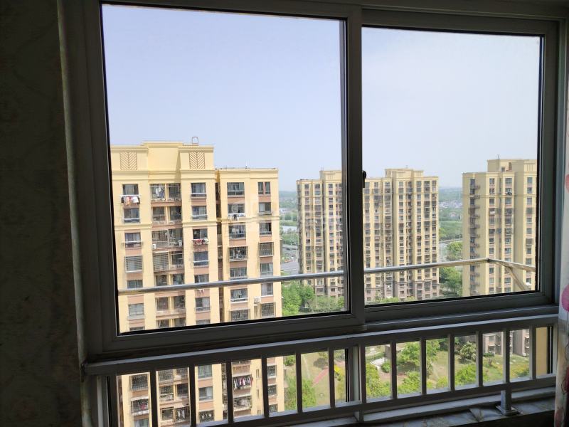 金海华城永华苑1645321卧室窗户图5