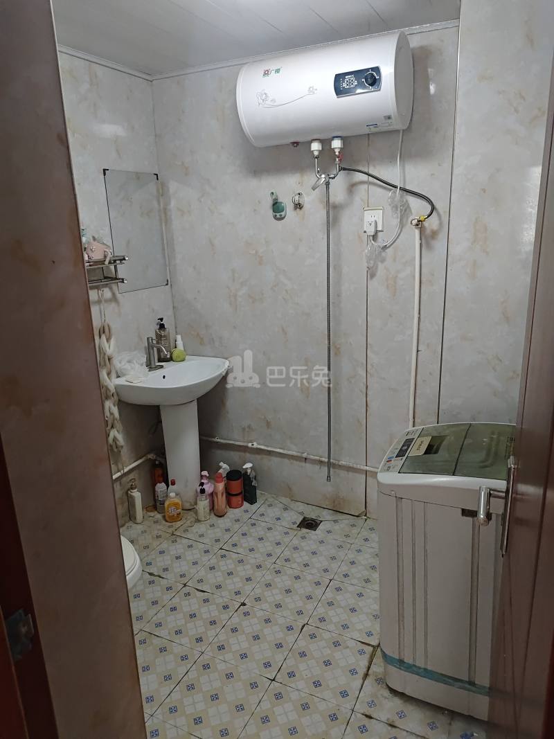 花桥裕花园5535243卫生间图11