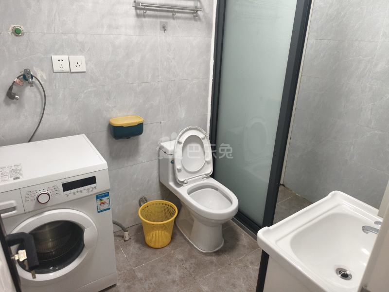 共康五村1651684卫生间图8