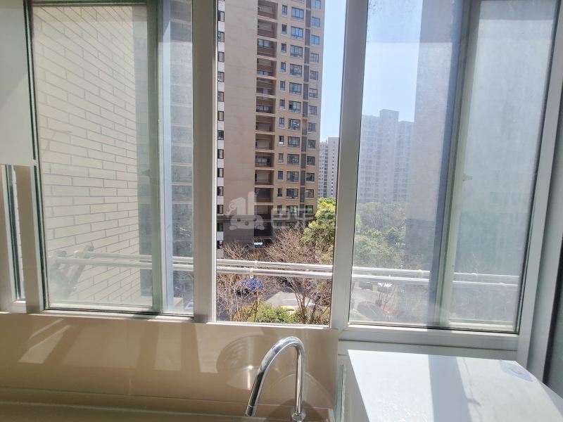 翔瑞新苑北区16606538卧室窗户图6