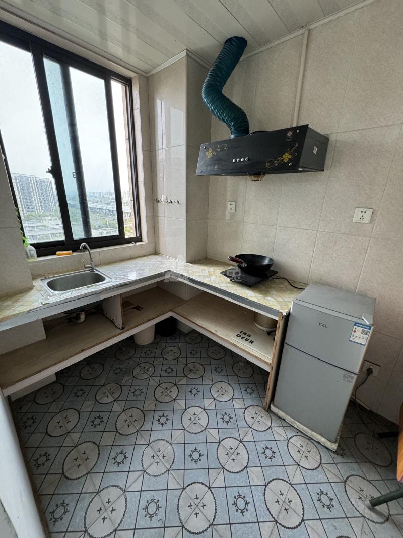 德信东望府16621327厨房图5