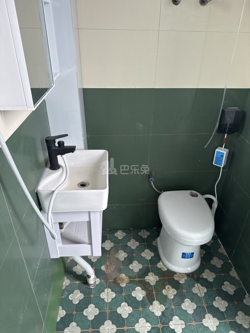 谊秀名府16641252卫生间图7