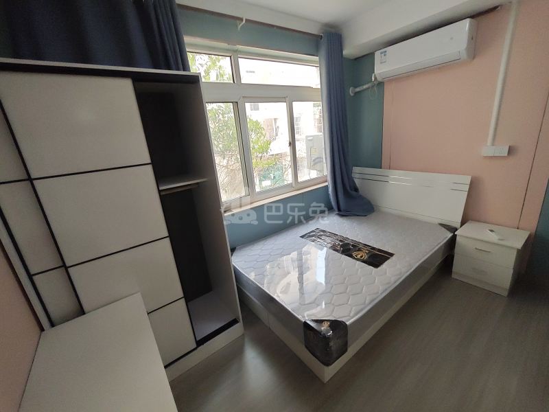 大宁路660弄小区16667425卧室图3