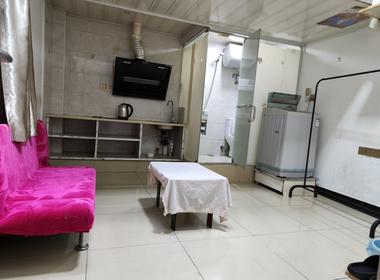 金钻客青年公寓 1室1厅0卫