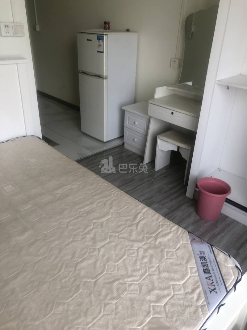 东海水景城领翔阁16675686卧室图1