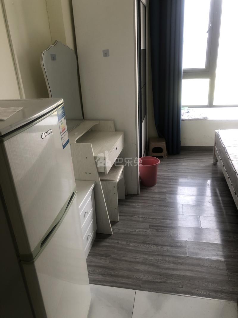 东海水景城领翔阁16675686卧室图3