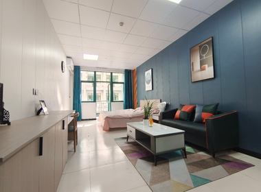 卧龙湾公寓 1室0厅1卫