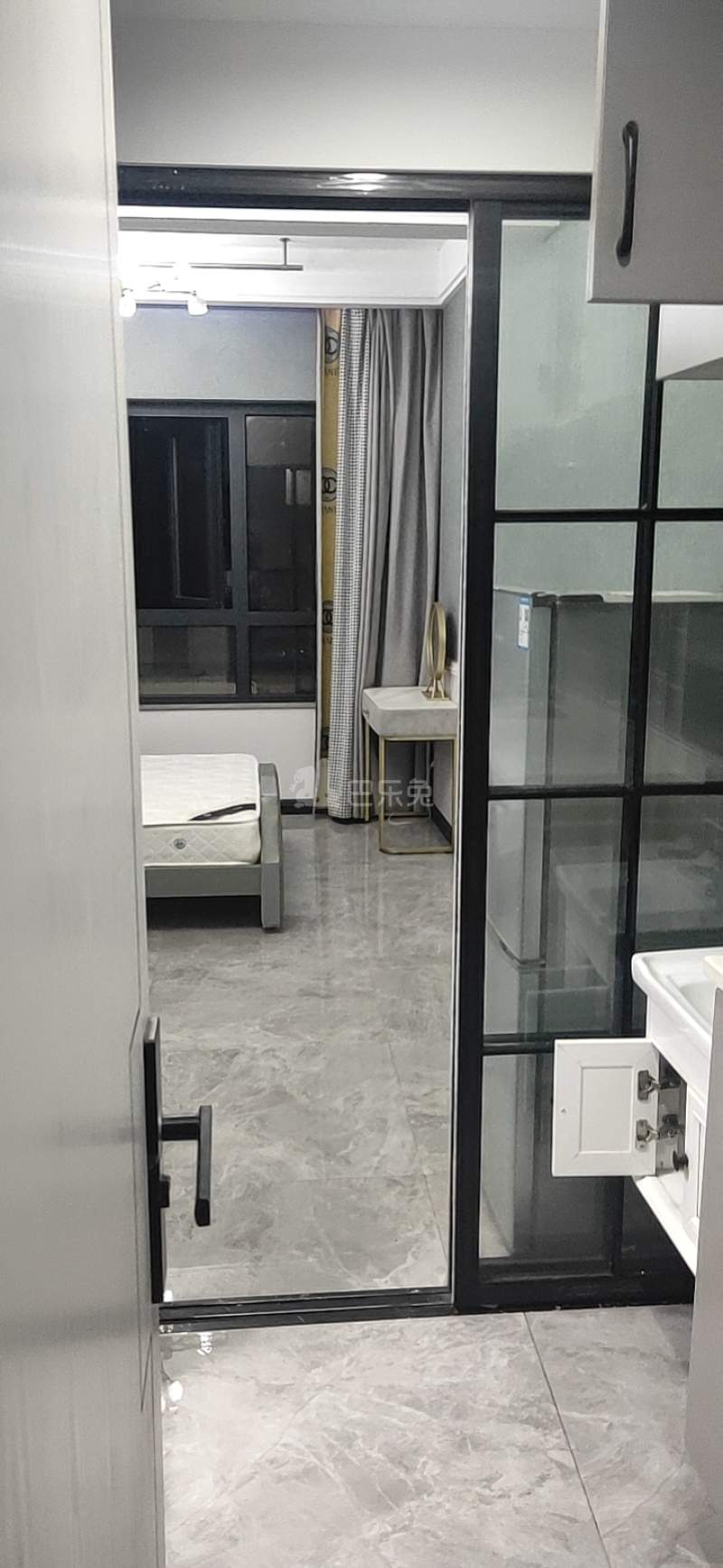 畈里张公寓16758372卧室图1